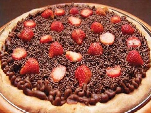 uma pizza deliciosa de morango
